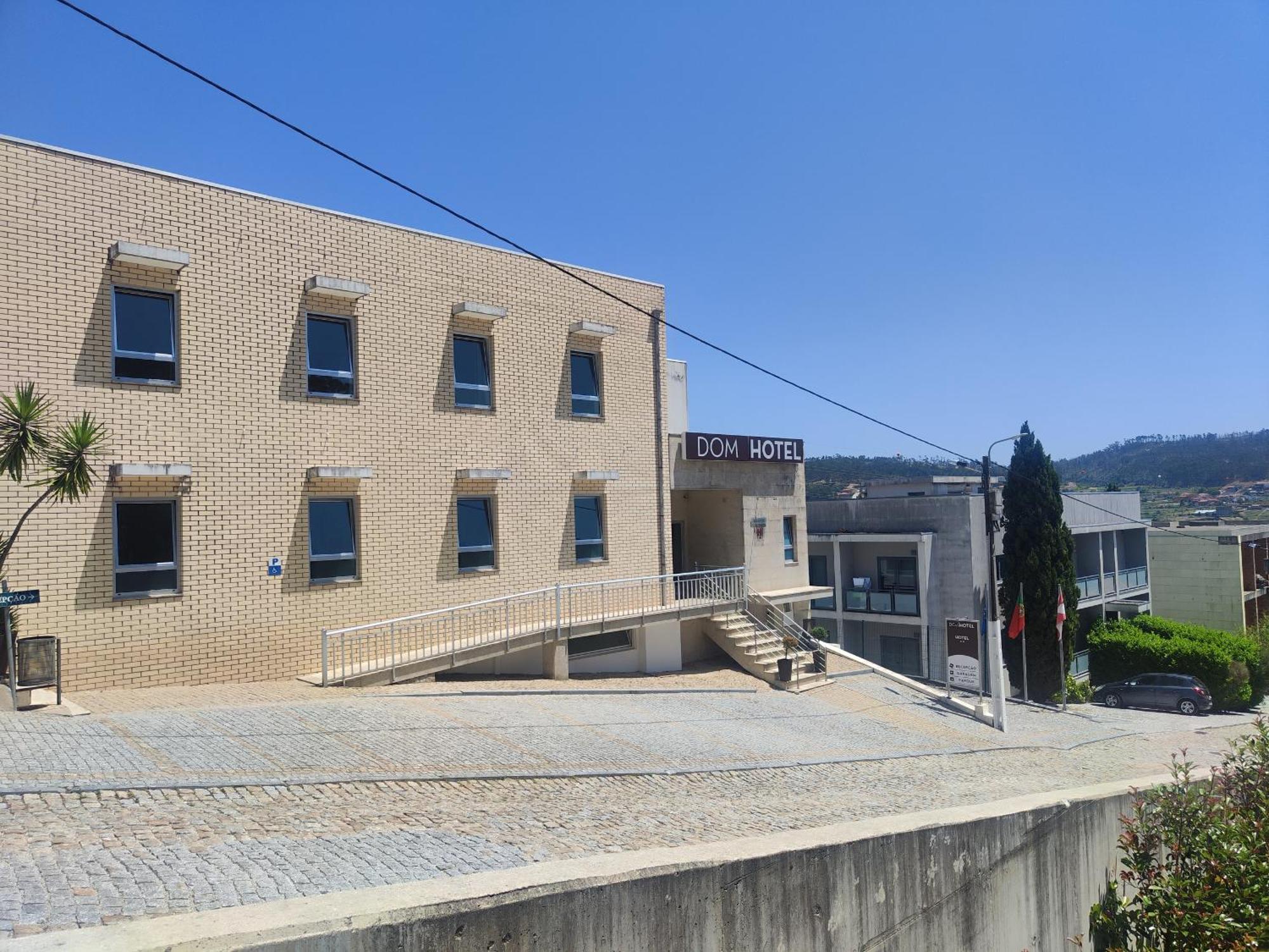 Dom 2* Penafiel